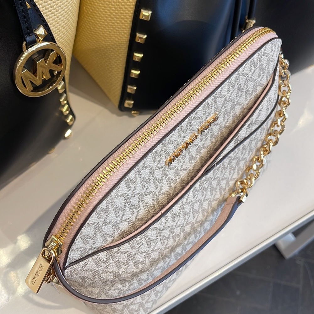 MICHAEL KORS Jet Set Medium Logo Dome Satchel Crossbody 
Powder Blush 
NWT - Picture 13 of 16